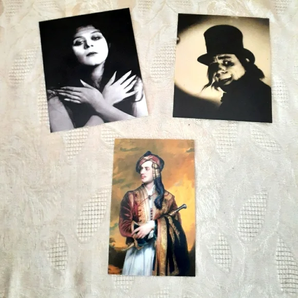 Sale! Set of 20 Vampire Dracula Theme Postcards - Picture 9 of 10